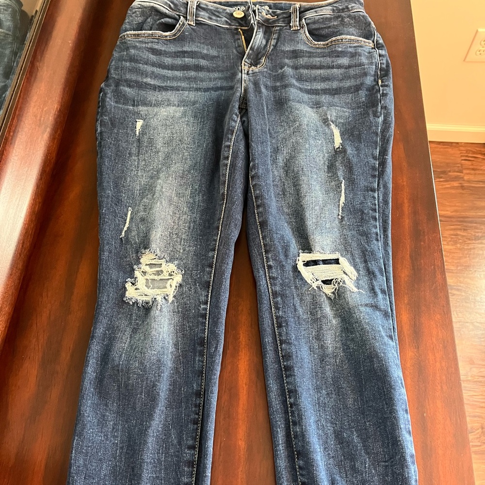 Maurice’s skinny jegging